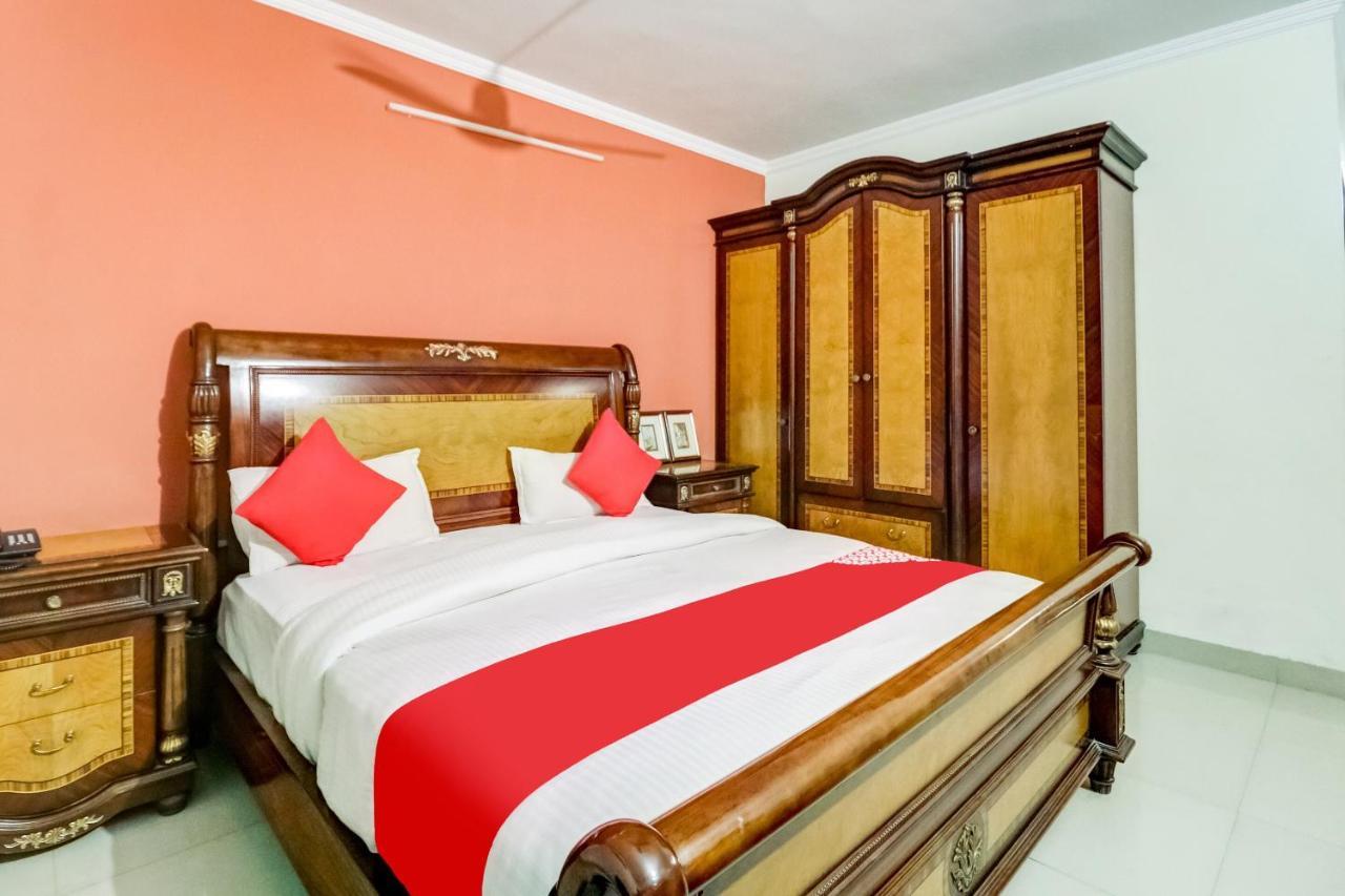 Oyo Hotel R K Residency Gurgaon Exterior foto