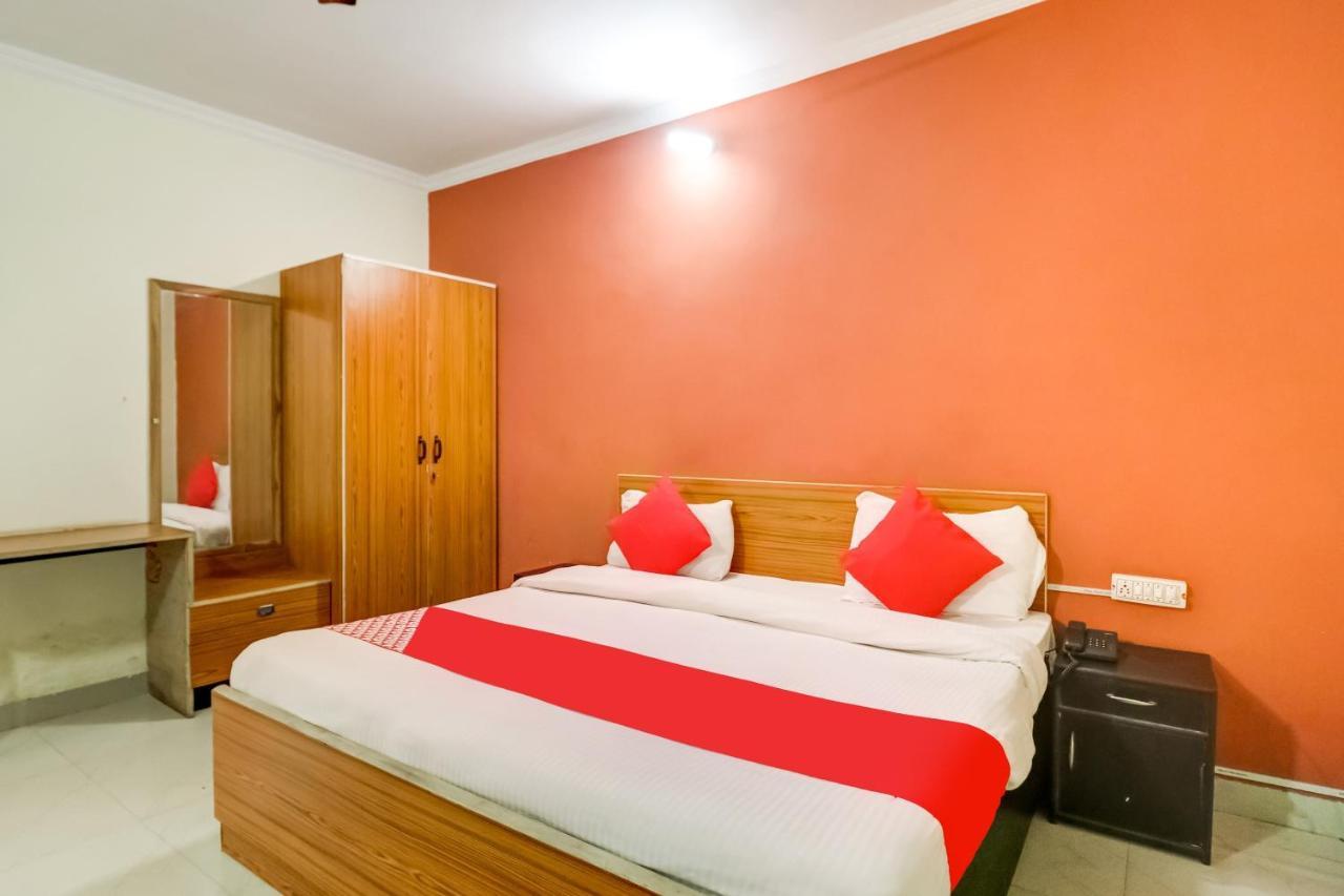Oyo Hotel R K Residency Gurgaon Exterior foto
