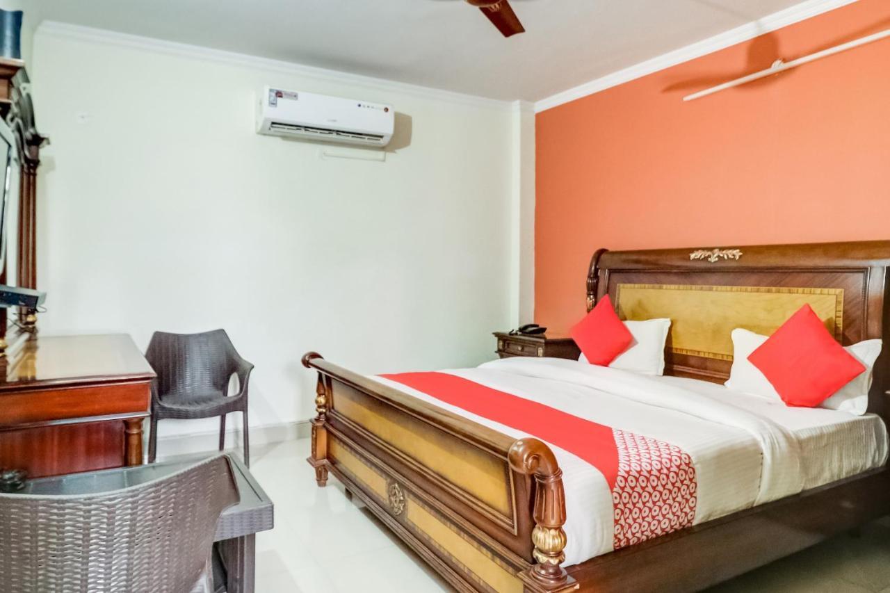 Oyo Hotel R K Residency Gurgaon Exterior foto