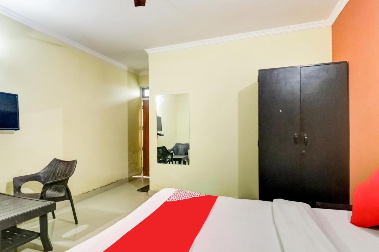 Oyo Hotel R K Residency Gurgaon Exterior foto