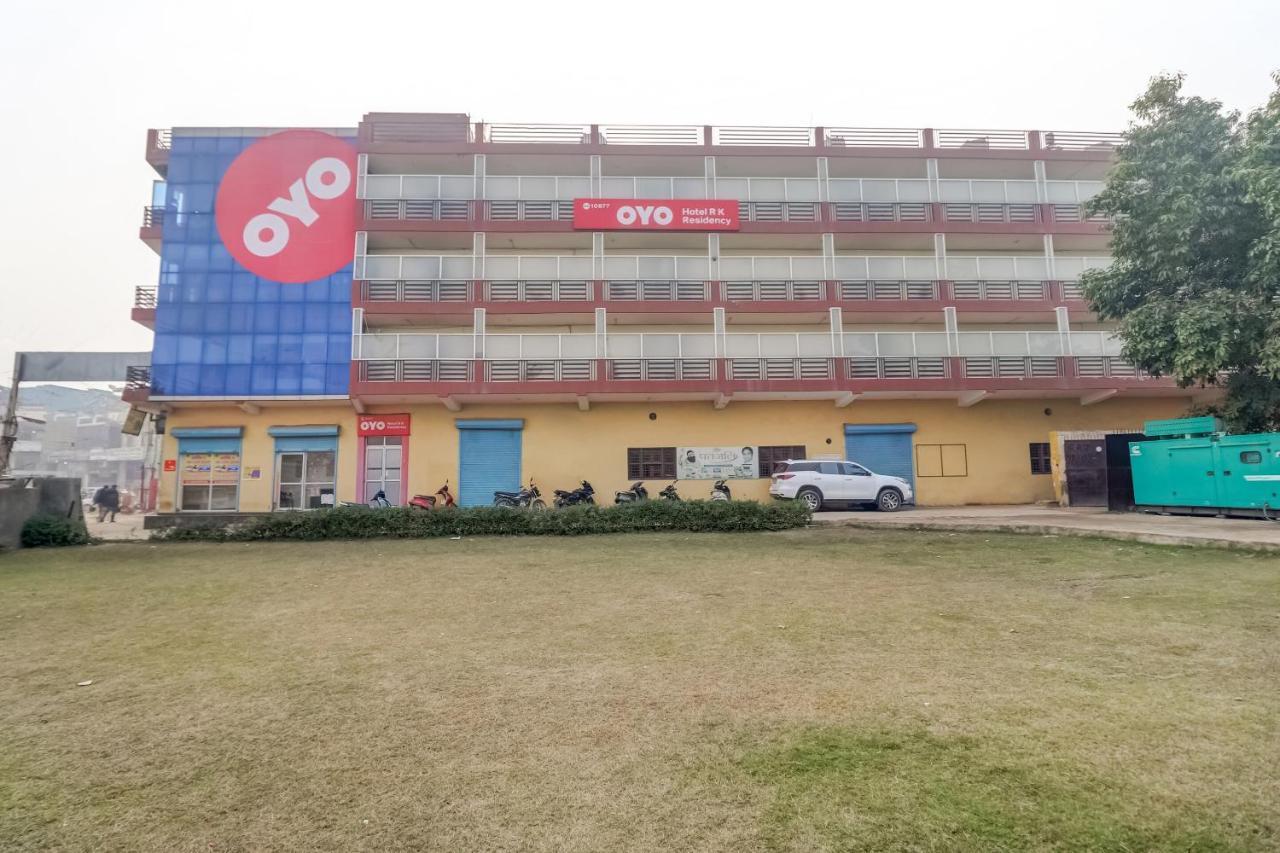Oyo Hotel R K Residency Gurgaon Exterior foto