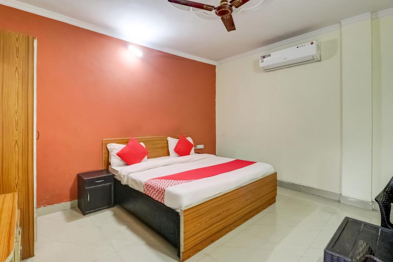 Oyo Hotel R K Residency Gurgaon Exterior foto